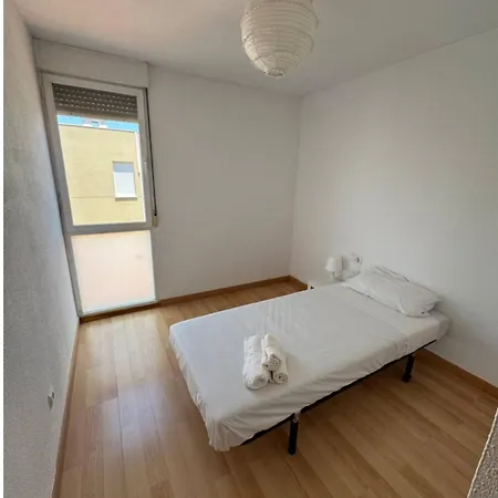 Prázdninový dům Cerca De La Playa Con Patio Privado *